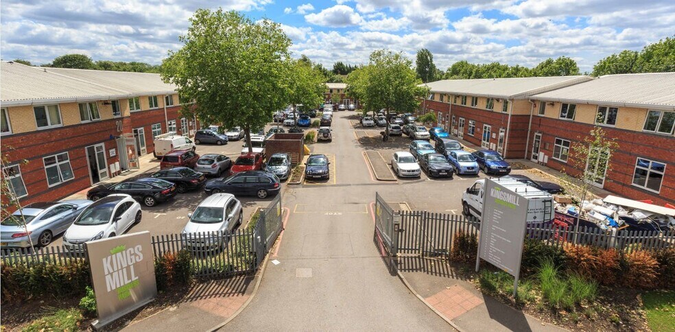 Chapel Mill Rd, Kingston Upon Thames à louer - Photo de l’immeuble – Image 2 sur 10
