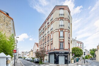 Plus de détails pour Rue Du Capitaine Guynemer, Courbevoie - Logement à vendre