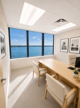 500 S Australian Ave, West Palm Beach, FL à louer Photo intérieure– Image 1 sur 2