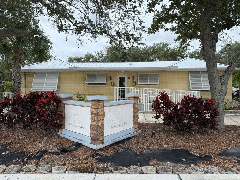 112 SE 10th St, Delray Beach, FL à louer - Photo de l’immeuble – Image 2 sur 42