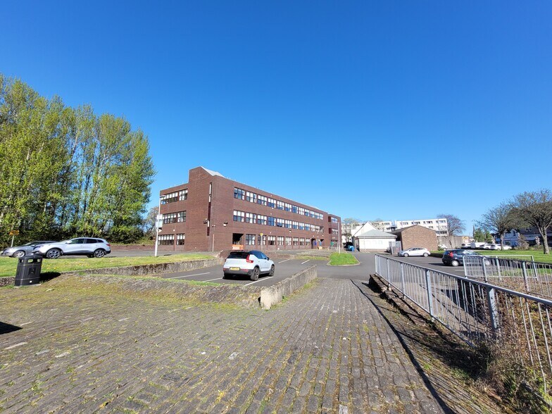 4-14 Bridge St, Dumbarton à vendre - Photo de l’immeuble – Image 2 sur 4
