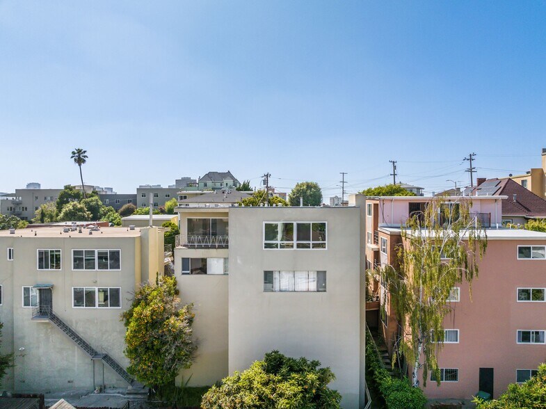 498 Capital St, Oakland, CA à vendre - Photo de l’immeuble – Image 3 sur 11