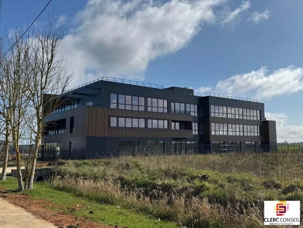 Bureau dans Saint-Martin-du-Vivier à louer Photo de l’immeuble– Image 1 sur 4