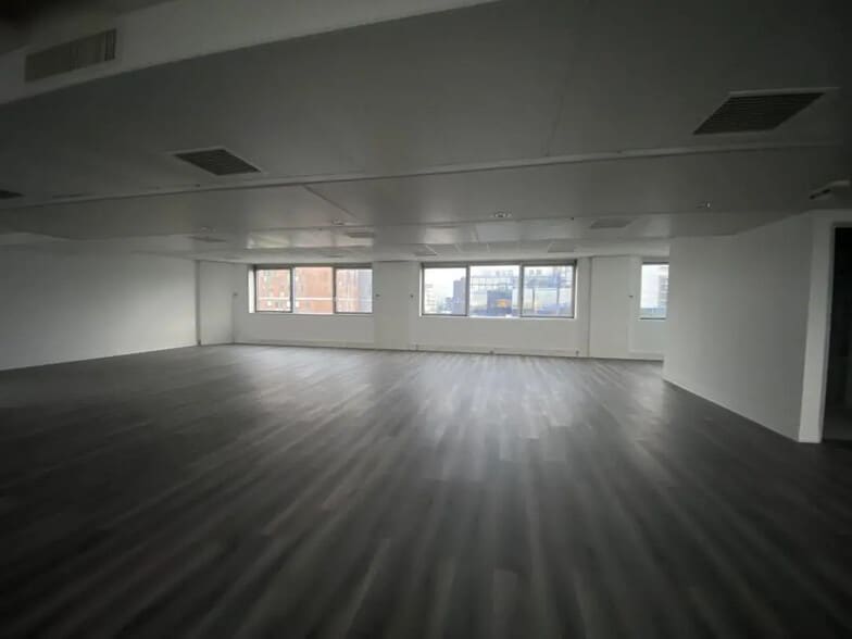 12 Rue Du Centre, Noisy-le-Grand à louer - Photo de l’immeuble – Image 3 sur 11
