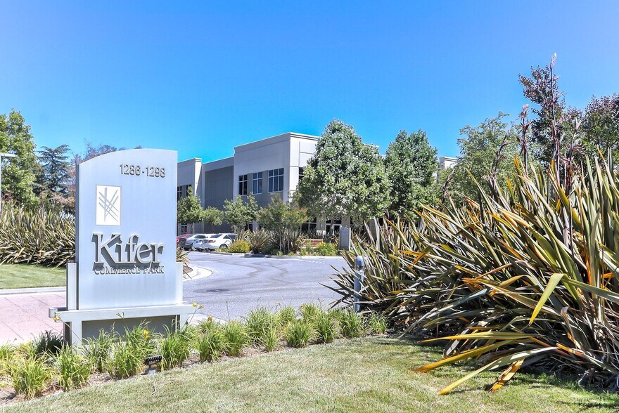 1298 Kifer Rd, Sunnyvale, CA à louer - Photo de l’immeuble – Image 3 sur 42