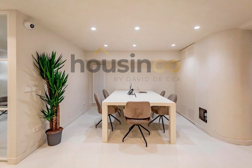 Immeuble residentiel dans Madrid, Madrid à vendre - Photo intérieure – Image 3 sur 3