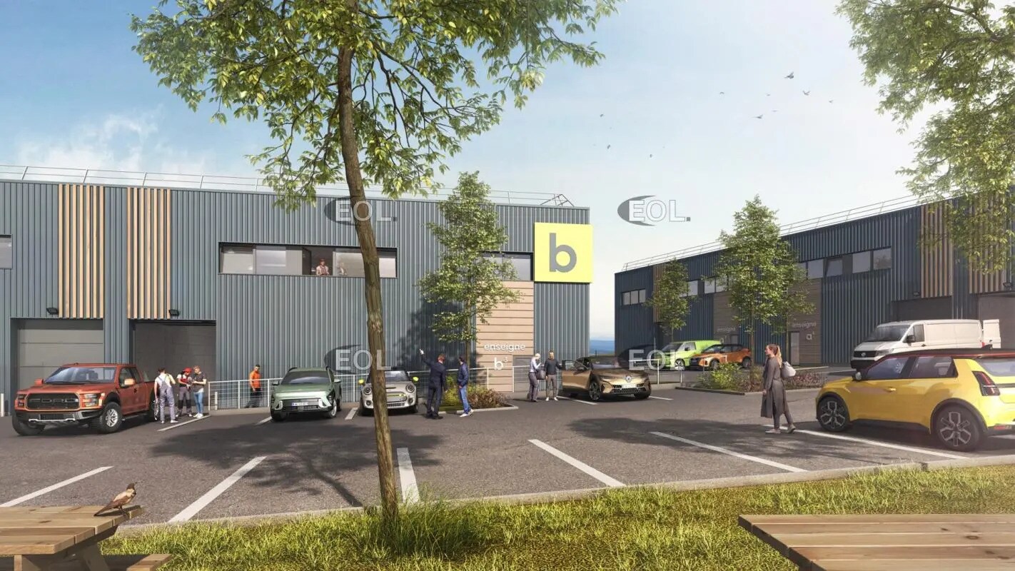 Local d’activités dans LA ROQUE-D'ANTHERON à louer Photo de l’immeuble– Image 1 sur 8