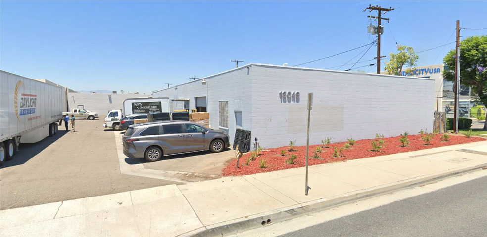 13045 Telegraph Rd, Santa Fe Springs, CA à louer - Autre – Image 2 sur 10