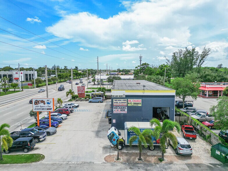3593 S Military Trl, Lake Worth, FL à vendre - Photo de l’immeuble – Image 2 sur 37