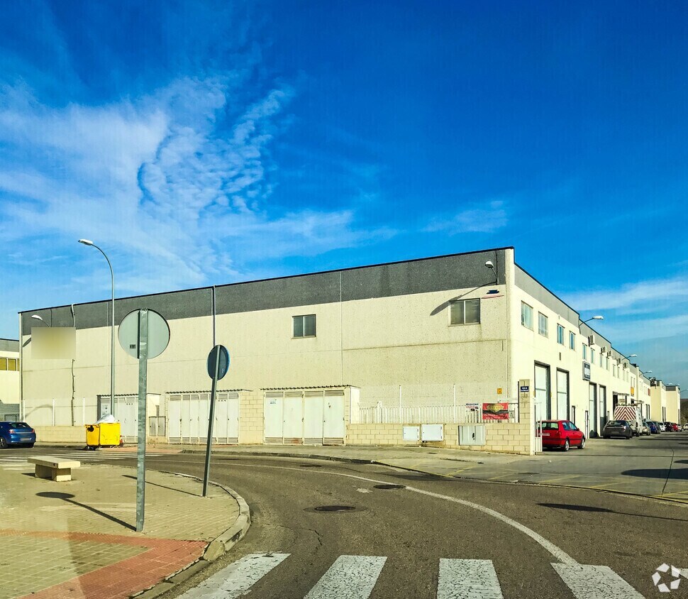 Industriel/Logistique dans Ciempozuelos, Madrid à vendre Photo de l’immeuble– Image 1 sur 2