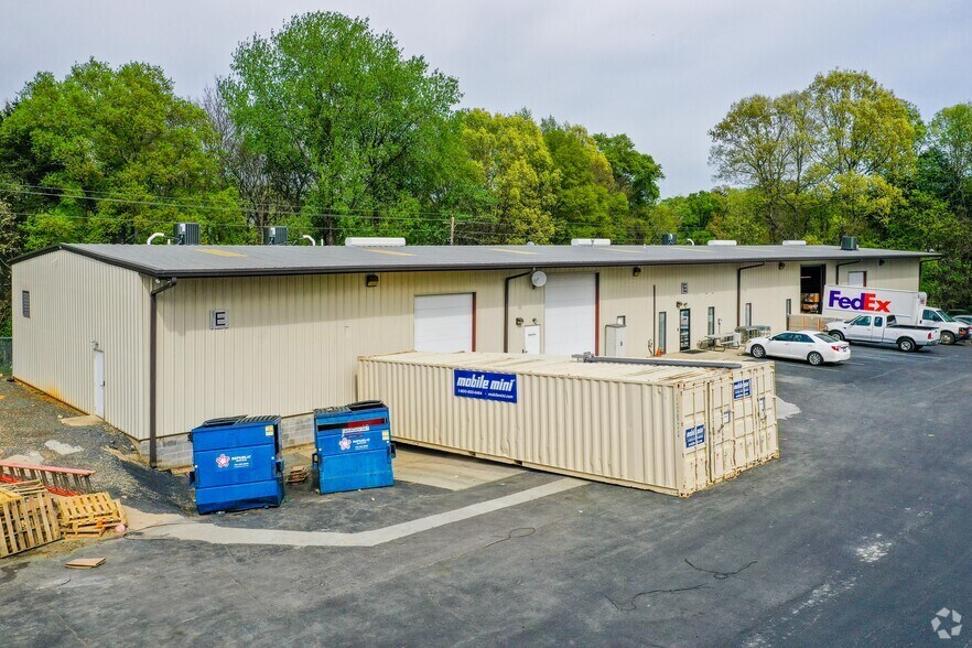 3348 Highway 51 N, Fort Mill, SC à louer - Photo de l’immeuble – Image 1 sur 12