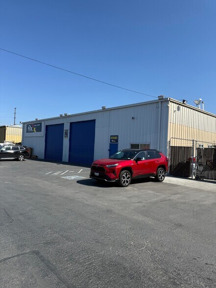 230 Umbarger Rd, San Jose, CA à vendre - Photo de l’immeuble – Image 3 sur 4