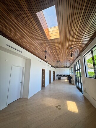 Plus de détails pour 1154 S Robertson Blvd, Los Angeles, CA - Bureau à louer