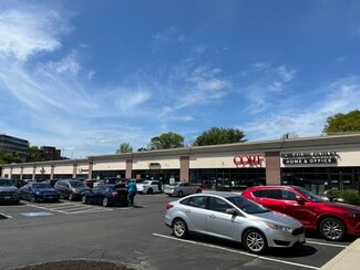 Plus de détails pour 880-910 Broadway, Saugus, MA 01906, USA Broadway, Saugus, MA - Local commercial à louer