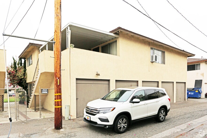 13272 Fletcher St, Garden Grove, CA à vendre - Photo de l’immeuble – Image 3 sur 3