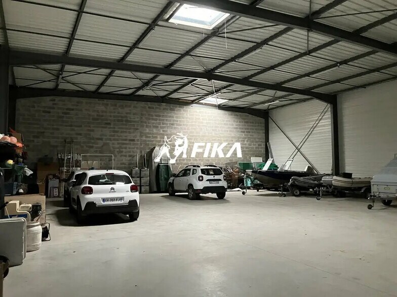 Local d'activités dans Beychac-et-Caillau à vendre - Photo de l’immeuble – Image 3 sur 12