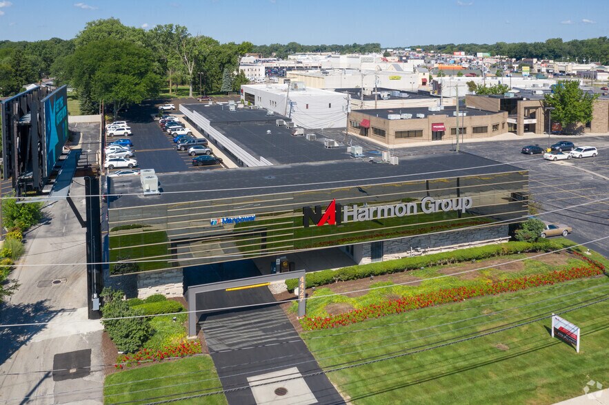 4427 Talmadge Rd, Toledo, OH à louer - Photo de l’immeuble – Image 3 sur 15