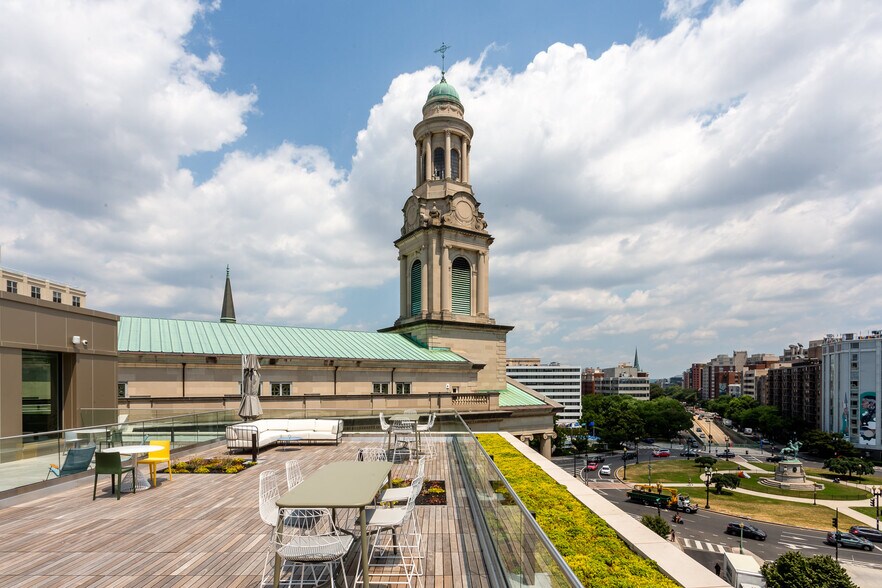 1401 Massachusetts Ave NW, Washington, DC à louer - Photo de l’immeuble – Image 2 sur 12