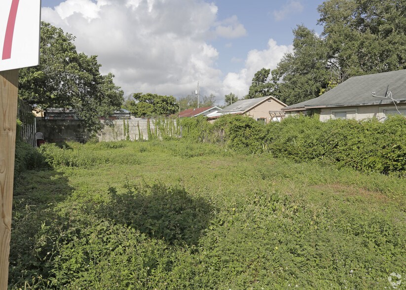 7920 NW 10 Ct, Miami, FL à vendre - Photo de l’immeuble – Image 3 sur 4