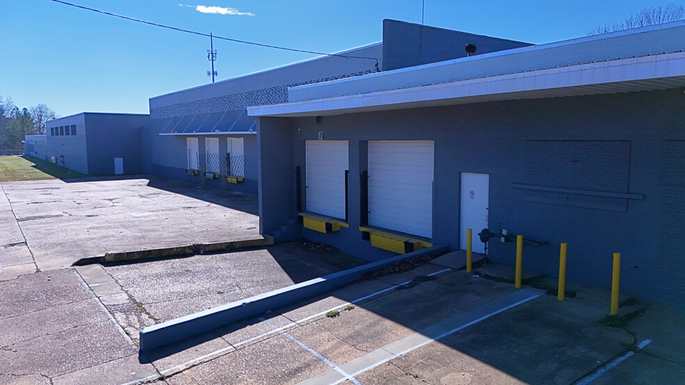 1709-1769 Latham St, Memphis, TN à louer - Photo de l’immeuble – Image 3 sur 10