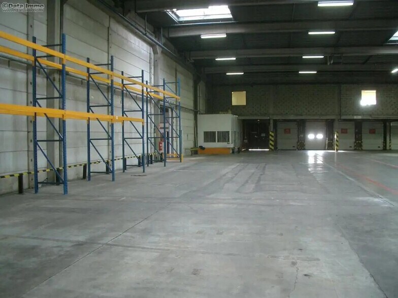 Industriel/Logistique dans Wissous à louer - Photo de l’immeuble – Image 3 sur 11