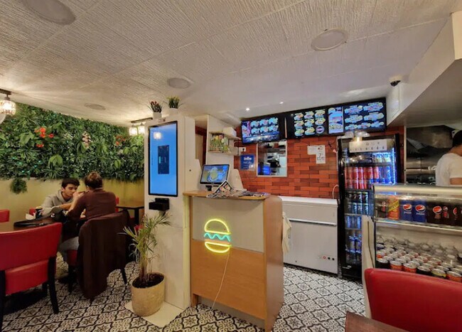 Plus de détails pour Local commercial à louer