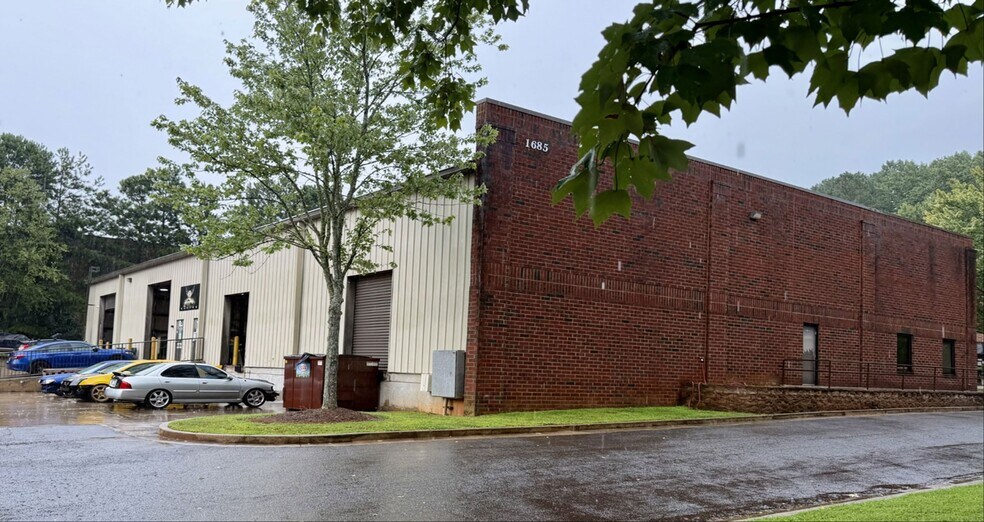 1685 Redi Rd, Cumming, GA à louer - Photo de l’immeuble – Image 2 sur 6