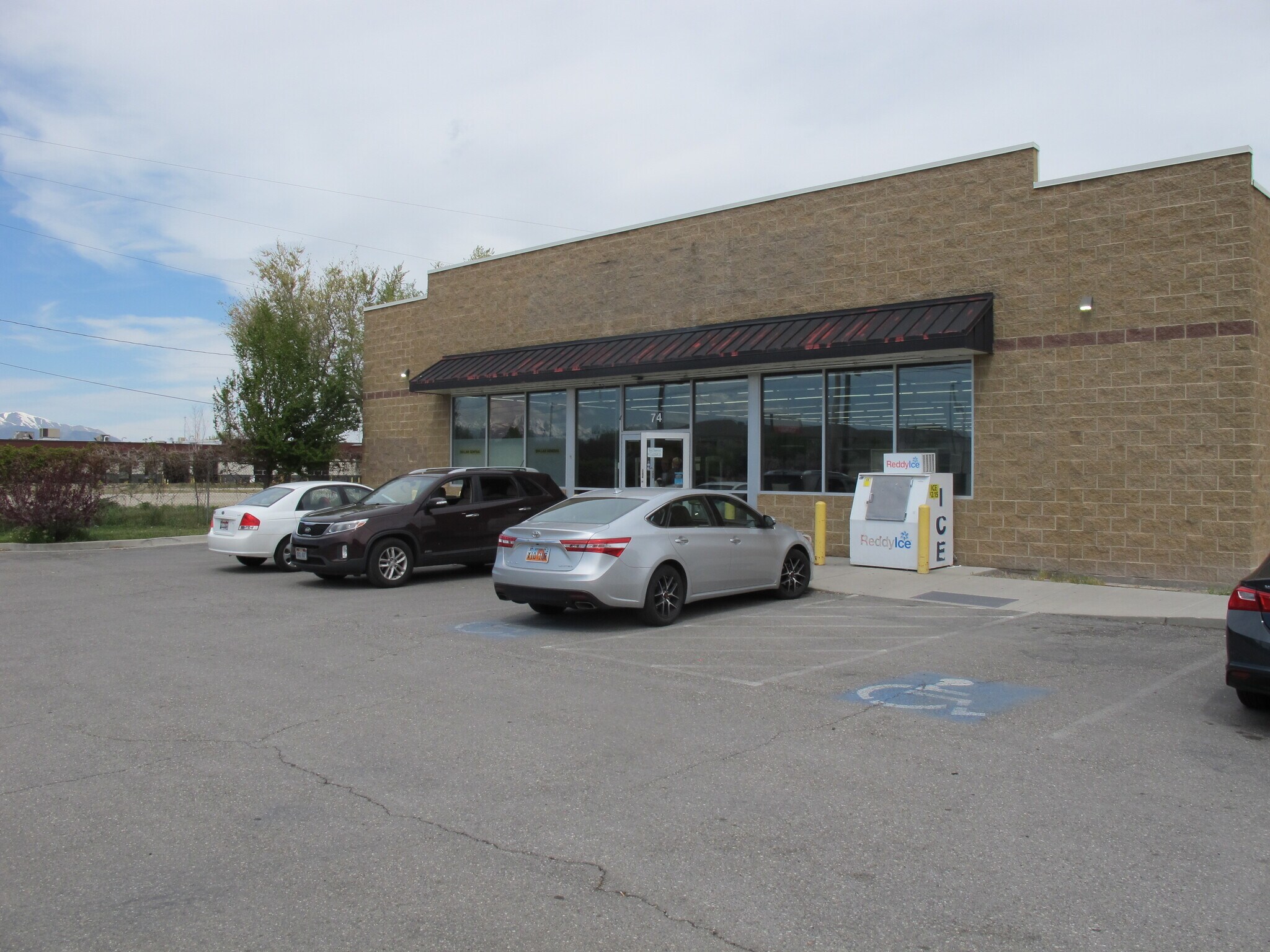 74 W 7200 S, Midvale, UT à louer Photo principale– Image 1 sur 6