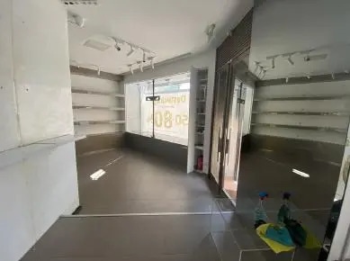 Local commercial dans Paris à louer - Photo intérieure – Image 3 sur 5