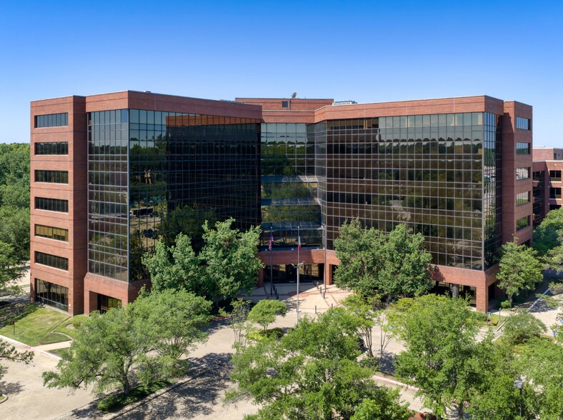 909 ESE Loop 323, Tyler, TX à louer - Photo de l’immeuble – Image 3 sur 23