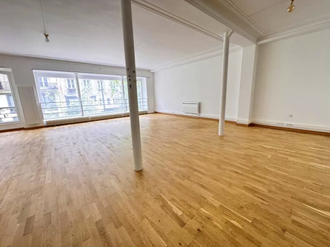35 Rue De Turbigo, Paris à louer Photo intérieure– Image 1 sur 2