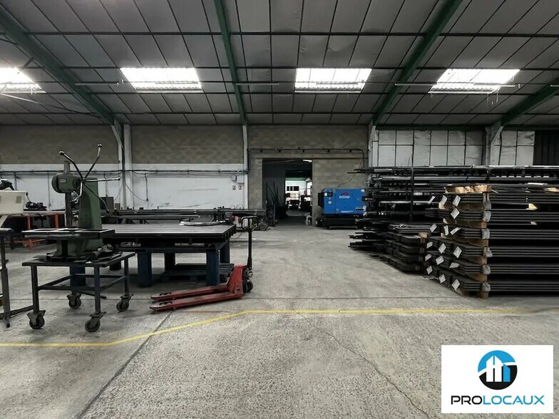 Local d'activités dans Creil à vendre - Photo intérieure – Image 3 sur 11