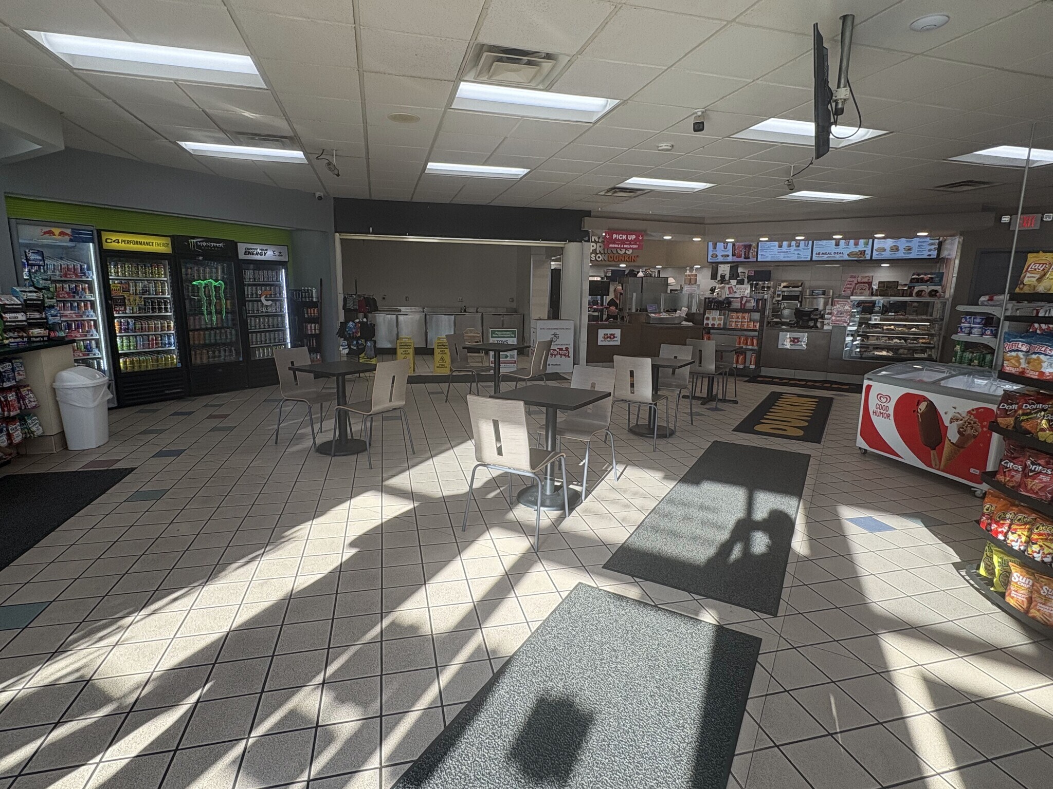 80 West Ave, Saratoga Springs, NY à louer Photo de l’immeuble– Image 1 sur 6