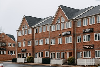 5641-5699 Columbia Pike, Falls Church, VA à louer Photo de l’immeuble– Image 2 sur 5