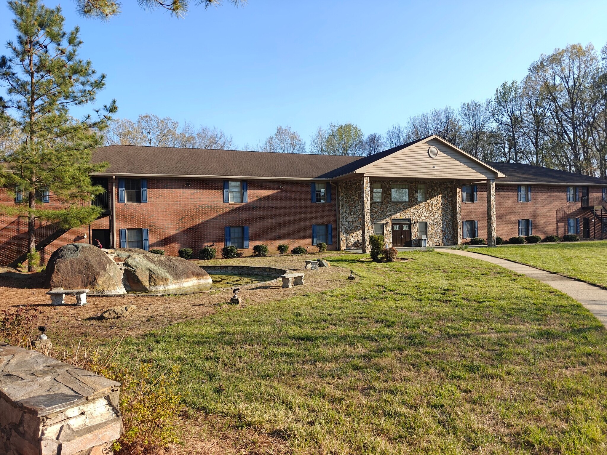 990 Glovers Grove Church Rd, Siler City, NC à vendre Photo principale– Image 1 sur 19