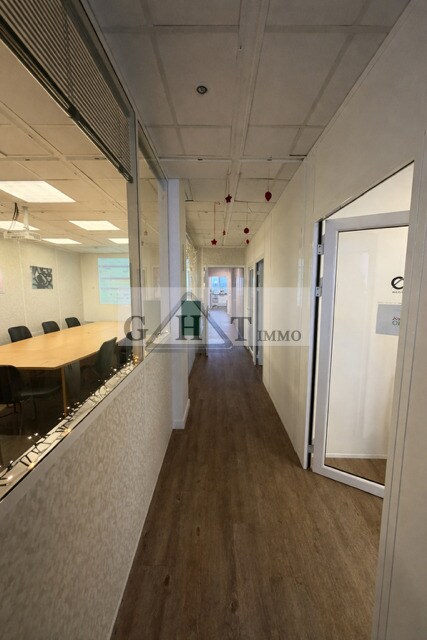 Bureau dans Maisons-Alfort à vendre Photo intérieure– Image 1 sur 5
