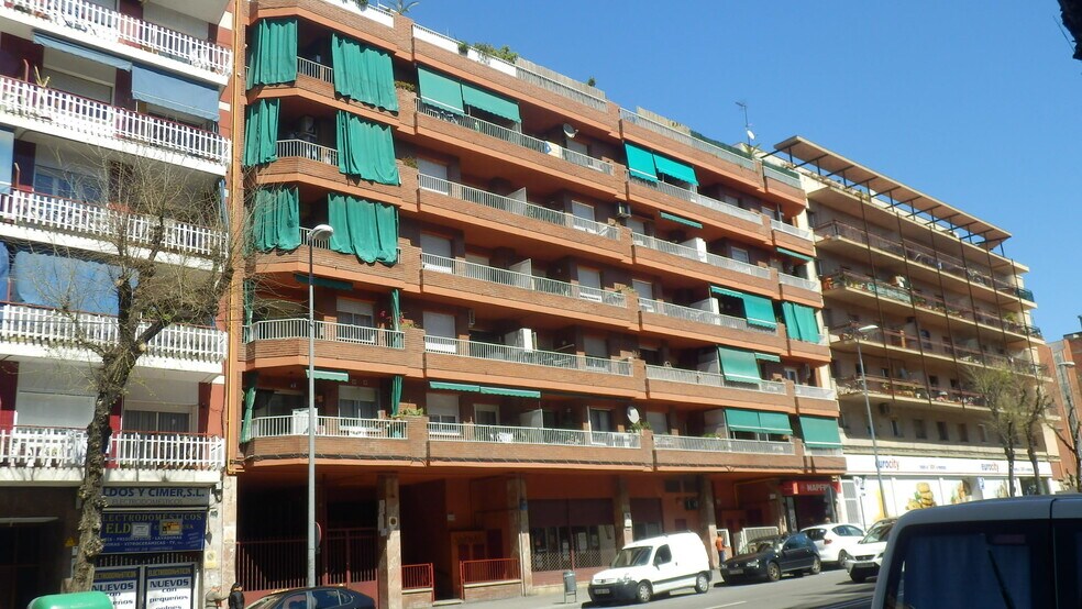 Passeig Llorenc Serra, 22, Santa Coloma de Gramenet, Barcelona à louer - Photo principale – Image 1 sur 1