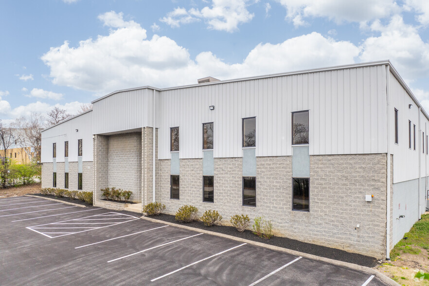 60 Portland Rd, West Conshohocken, PA à louer - Photo de l’immeuble – Image 2 sur 6