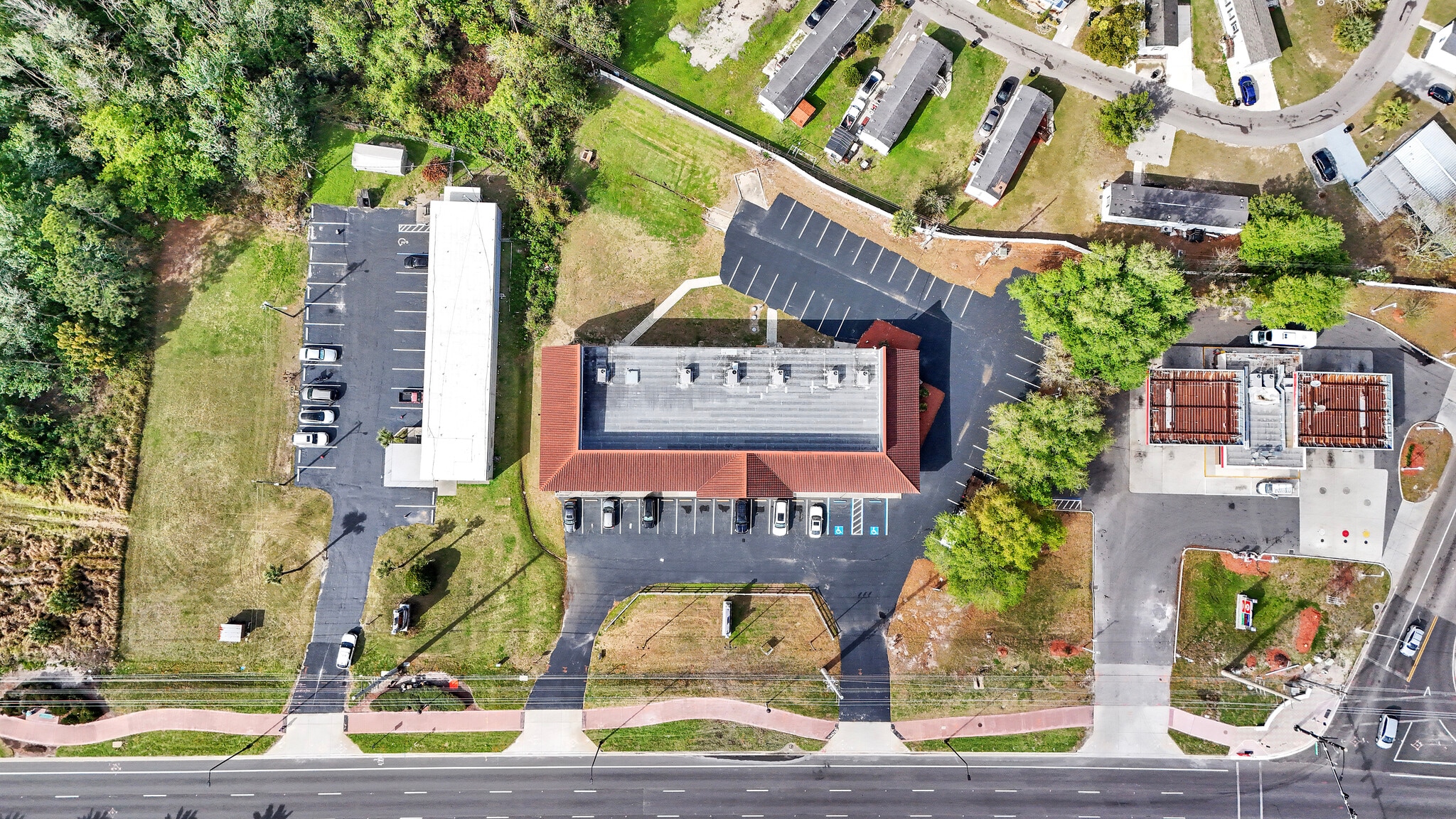 4688-4690 W Irlo Bronson Memorial Hwy, Kissimmee, FL à louer Photo de l’immeuble– Image 1 sur 6