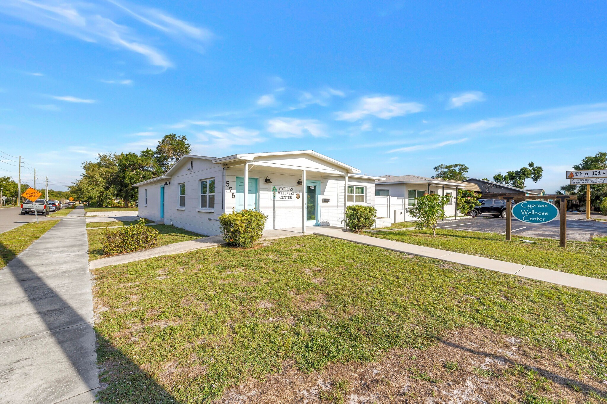 575 49th St S, Saint Petersburg, FL à vendre Photo de l’immeuble– Image 1 sur 15
