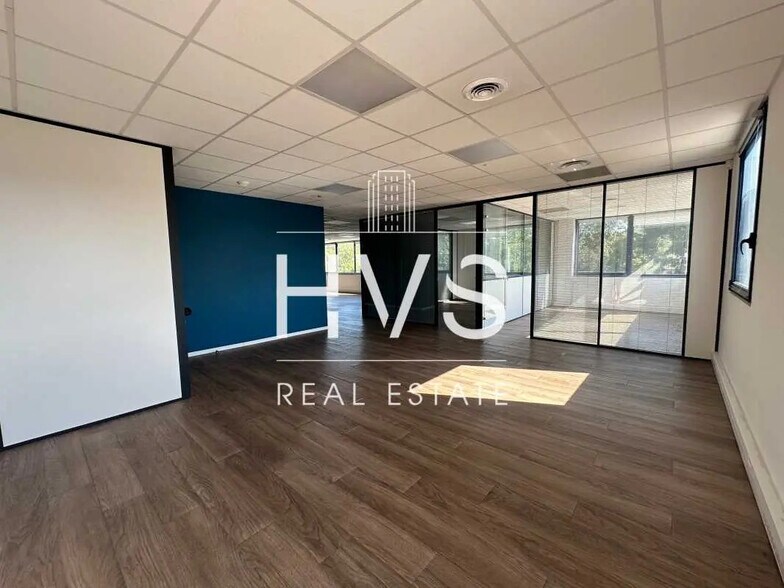 Bureau dans Aix-en-Provence à louer - Photo de l’immeuble – Image 3 sur 12