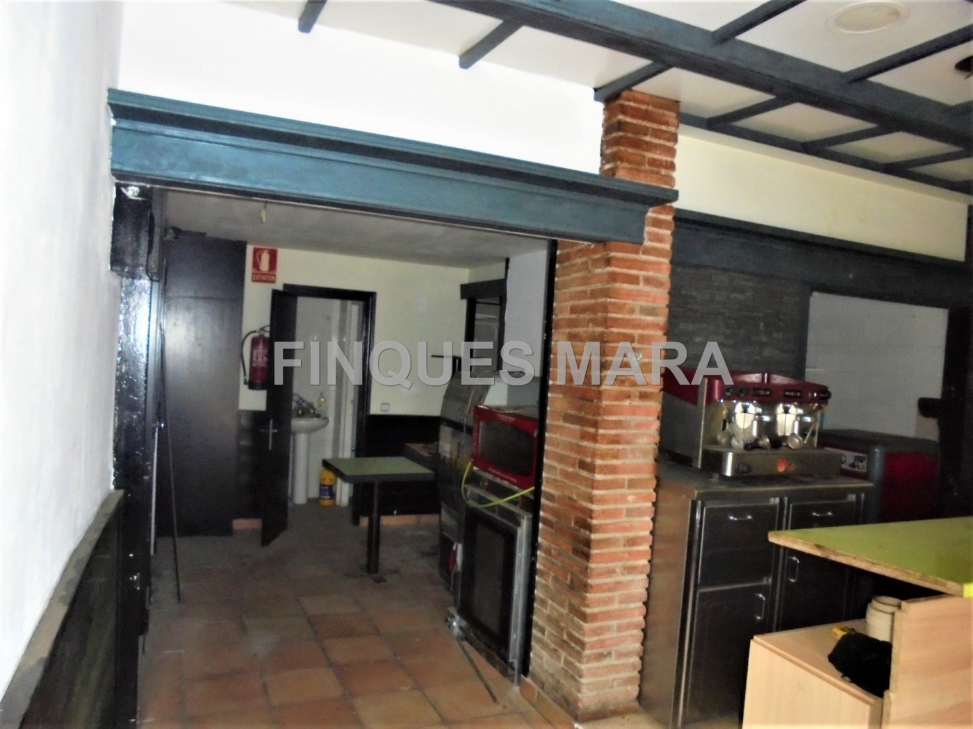 Local commercial dans Sant Boi de Llobregat, Barcelona à louer Plan d’étage– Image 1 sur 4