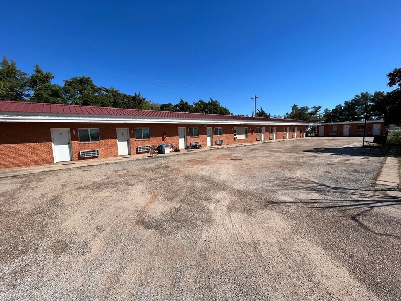 851 E G St, Munday, TX à vendre - Photo de l’immeuble – Image 2 sur 9