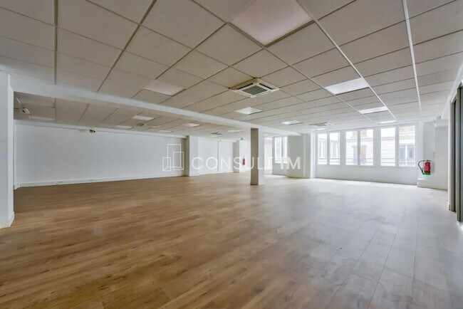 Plus de détails pour Bureau à louer