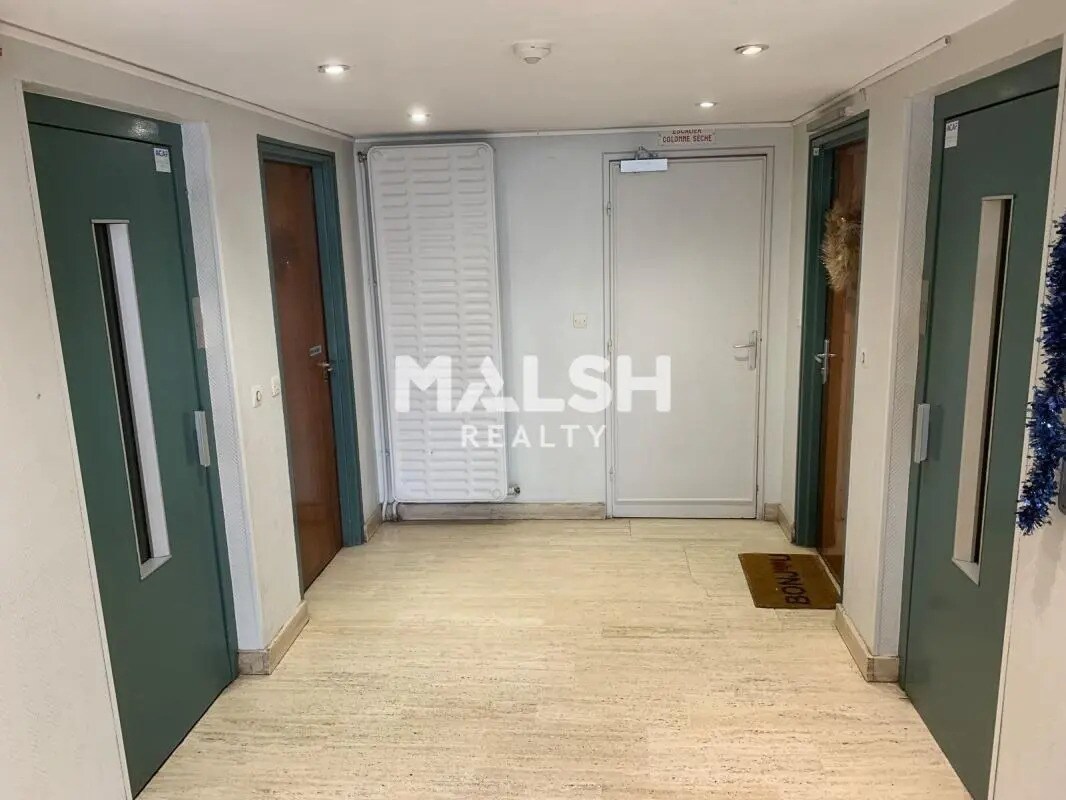 Bureau dans Rillieux-la-Pape à vendre Hall d’entrée– Image 1 sur 21