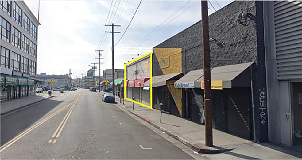 522 E 12th St, Los Angeles, CA à vendre - Photo de l’immeuble – Image 2 sur 6