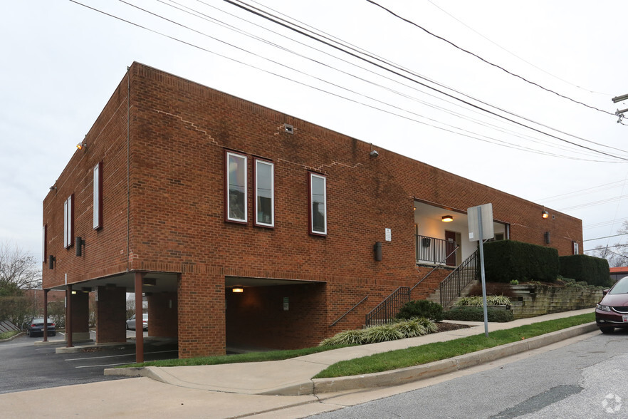 9403 Harford Rd, Parkville, MD à louer - Photo de l’immeuble – Image 3 sur 10