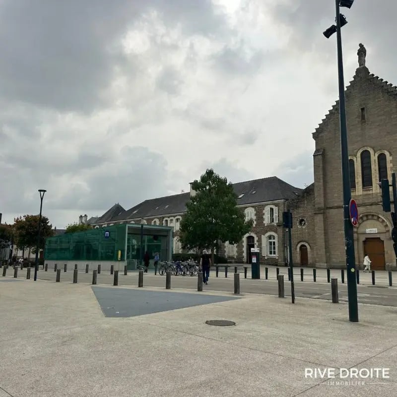 Bureau dans Rennes à vendre Photo de l’immeuble– Image 1 sur 9