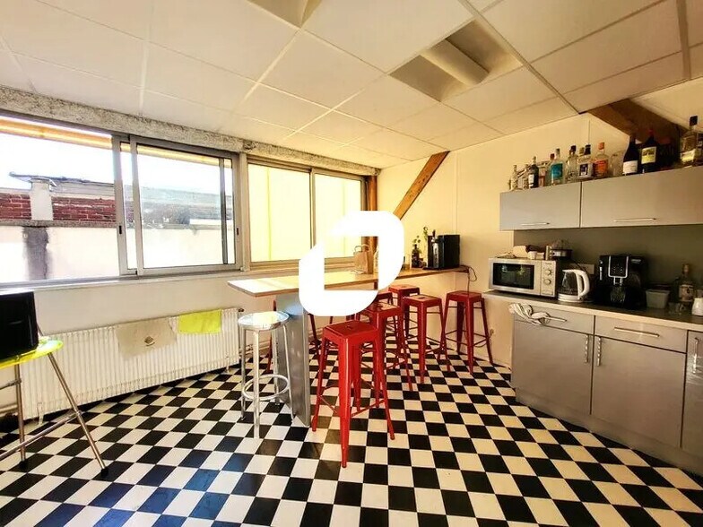 Bureau dans Malakoff à louer - Photo de l’immeuble – Image 3 sur 8