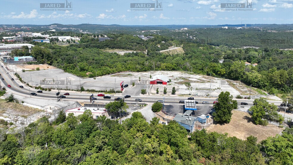 1157 W Hwy 76, Branson, MO à louer - Photo de l’immeuble – Image 3 sur 12